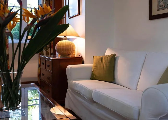 Ourmadeira - Casa Vinhas, Charming 아파트 푼샬